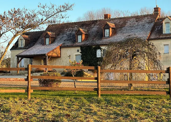 Дом отдыха Retraite Paisible Avec Cheminee, Etang Prive Et Pres Du Mans - Fr-1-410-382