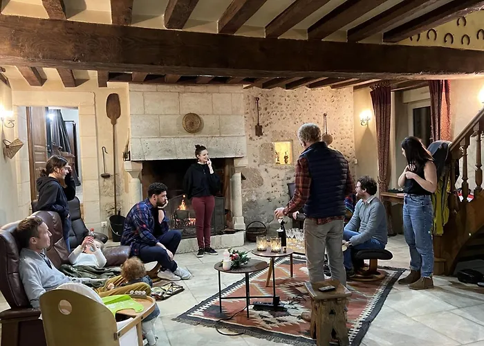 Retraite Paisible Avec Cheminee, Etang Prive Et Pres Du Mans - Fr-1-410-382 Dehault